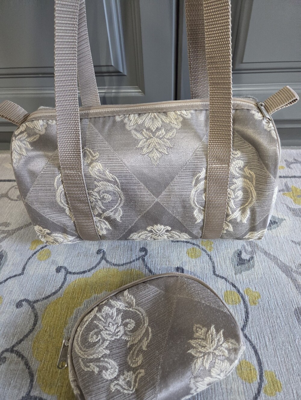 B J DESIGNS NEW TRAVEL TOTE AND MINI POUCH